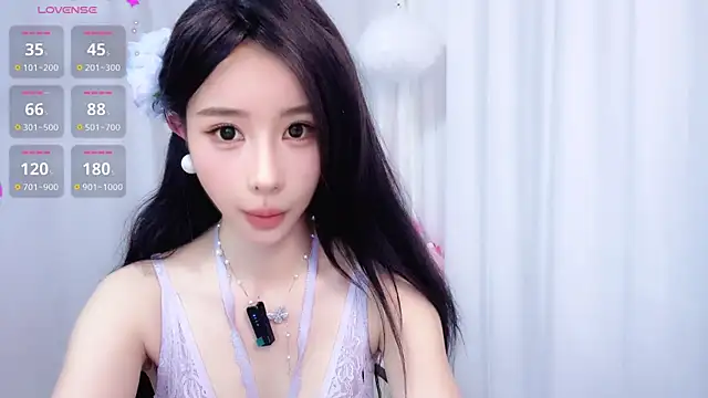 Snapshot of Tui3oO chatting on 07-18-26, 11:58 Tui3oO online show from 07-18-26, 11:58