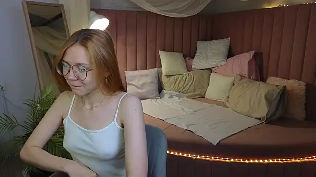 memymee  online show from 06-18-26, 01:28