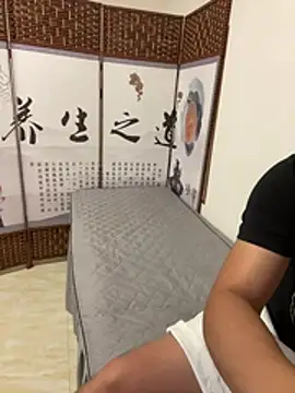 Snapshot of qujing002 chatting on 07-26-26, 02:02 qujing002 online show from 07-26-26, 02:02