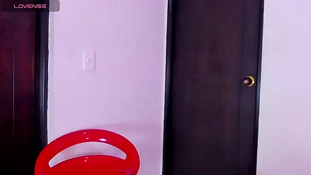 Snapshot of kataleya_saenz1 chatting on 06-27-26, 12:44 kataleya saenz1 online show from 06-27-26, 12:44