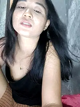 Rayya 4yy online show from 07-18-26, 07:28