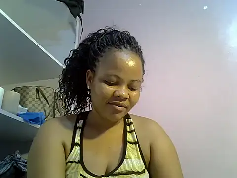 Snapshot of Africanah-Ke chatting on 07-20-26, 12:36 Africanah-Ke online show from 07-20-26, 12:36