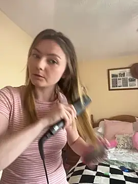 ChloeRaexox online show from 06-16-26, 03:14