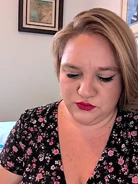 Snapshot of Jonesinjil chatting on 06-19-26, 05:06 Jonesinjil online show from 06-19-26, 05:06