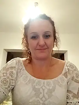 Snapshot of KarinaFlower99 chatting on 06-18-26, 08:02 KarinaFlower99 online show from 06-18-26, 08:02