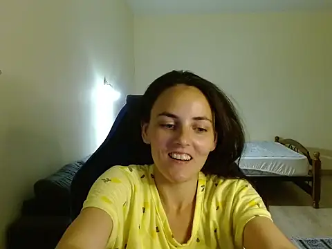 Snapshot of OliviaTheS chatting on 06-15-26, 08:00 OliviaTheS online show from 06-15-26, 08:00
