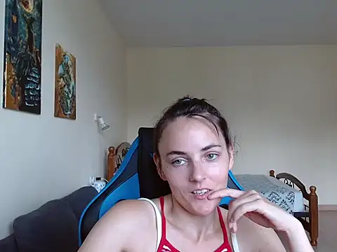 Snapshot of OliviaTheS chatting on 07-07-26, 09:24 OliviaTheS online show from 07-07-26, 09:24