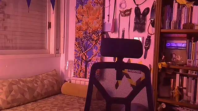 Snapshot of mina_here chatting on 07-08-26, 01:10 mina here online show from 07-08-26, 01:10