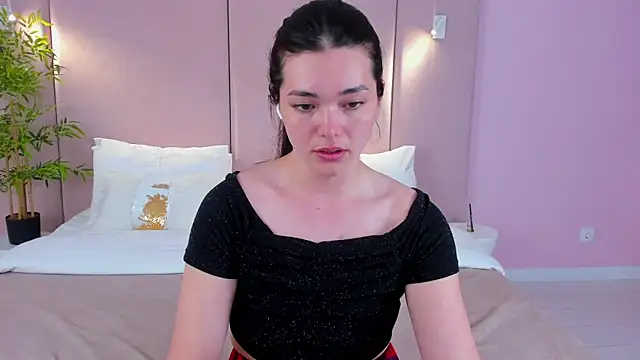 Snapshot of MaddieMeyer chatting on 07-07-26, 07:23 MaddieMeyer online show from 07-07-26, 07:23