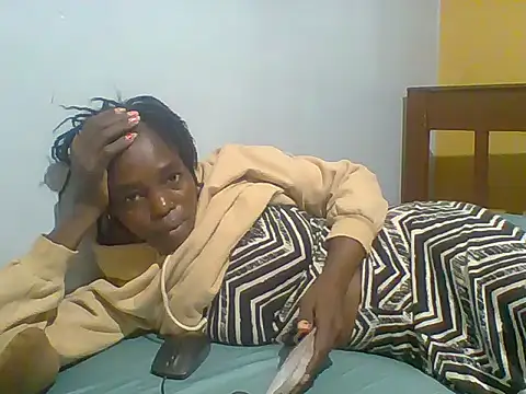 Snapshot of fancyfancy1 chatting on 06-14-26, 06:21 fancyfancy1 online show from 06-14-26, 06:21