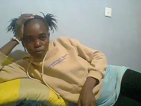 Snapshot of fancyfancy1 chatting on 06-15-26, 06:54 fancyfancy1 online show from 06-15-26, 06:54