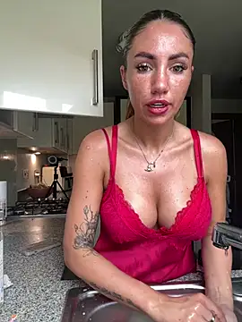 Snapshot of KaceySouthX chatting on 06-17-26, 10:17 KaceySouthX online show from 06-17-26, 10:17