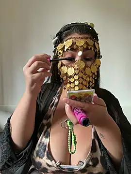 Snapshot of NiaBeurette chatting on 07-12-26, 05:59 NiaBeurette online show from 07-12-26, 05:59