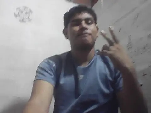 Snapshot of mr-papu69 chatting on 06-19-26, 04:39 mr-papu69 online show from 06-19-26, 04:39