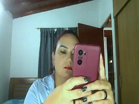 Snapshot of Ariel_691 chatting on 06-13-26, 09:24 Ariel 691 online show from 06-13-26, 09:24