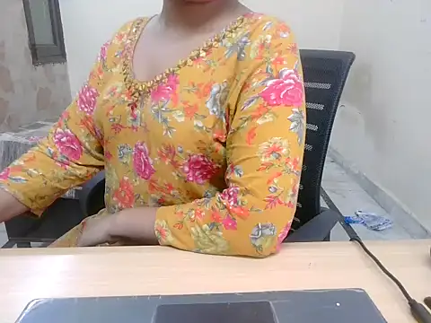 Snapshot of Bold-Divya1 chatting on 07-28-26, 09:03 Bold-Divya1 online show from 07-28-26, 09:03