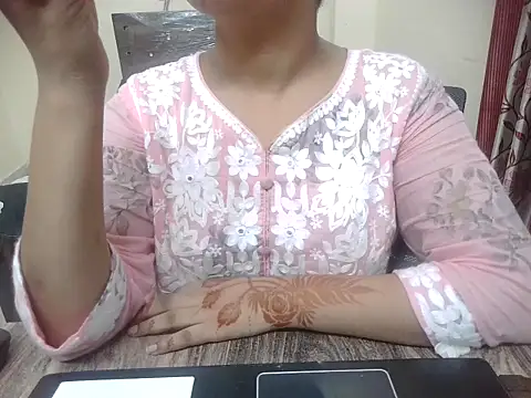 Snapshot of Bold-Divya1 chatting on 07-29-26, 01:42 Bold-Divya1 online show from 07-29-26, 01:42
