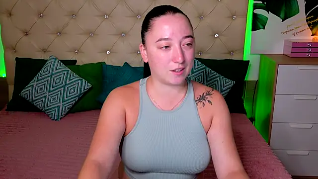 AVA MAXIMUS online show from 07-13-26, 04:48