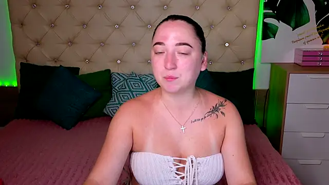 AVA MAXIMUS online show from 07-14-26, 04:50