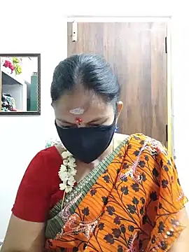 Snapshot of Tamil_white_beauty chatting on 06-16-26, 01:47 Tamil white beauty online show from 06-16-26, 01:47