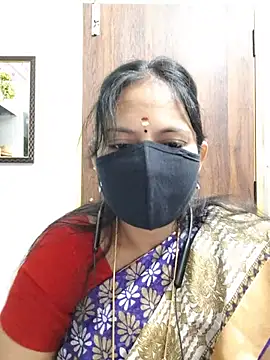 Snapshot of Tamil_white_beauty chatting on 06-20-26, 03:48 Tamil white beauty online show from 06-20-26, 03:48