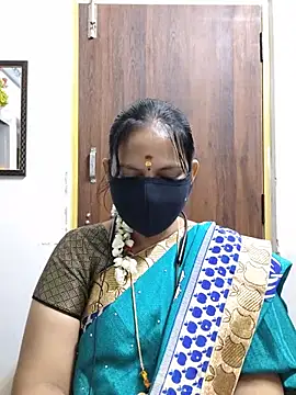 Snapshot of Tamil_white_beauty chatting on 06-22-26, 05:54 Tamil white beauty online show from 06-22-26, 05:54