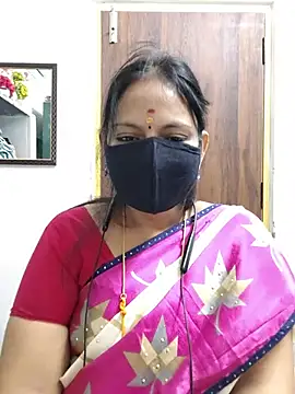 Snapshot of Tamil_white_beauty chatting on 06-25-26, 08:41 Tamil white beauty online show from 06-25-26, 08:41