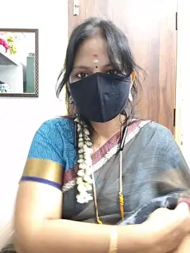 Snapshot of Tamil_white_beauty chatting on 06-29-26, 01:55 Tamil white beauty online show from 06-29-26, 01:55