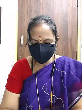 Snapshot of Tamil_white_beauty chatting on 07-02-26, 06:30 Tamil white beauty online show from 07-02-26, 06:30