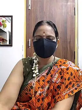 Snapshot of Tamil_white_beauty chatting on 07-13-26, 03:26 Tamil white beauty online show from 07-13-26, 03:26