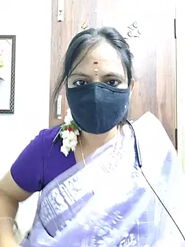 Snapshot of Tamil_white_beauty chatting on 07-20-26, 03:03 Tamil white beauty online show from 07-20-26, 03:03