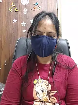 Snapshot of Tamil_white_beauty chatting on 07-30-26, 09:52 Tamil white beauty online show from 07-30-26, 09:52