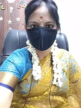 Snapshot of Tamil_white_beauty chatting on 08-02-26, 05:22 Tamil white beauty online show from 08-02-26, 05:22