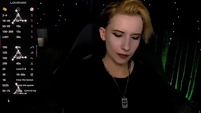 Snapshot of _Shadow_devil__ chatting on 07-30-26, 03:22 Shadow devil online show from 07-30-26, 03:22
