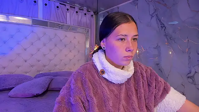 Snapshot of Tifanny-Val chatting on 07-30-26, 11:53 Tifanny-Val online show from 07-30-26, 11:53