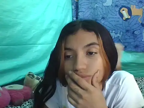 Snapshot of canelita0510 chatting on 06-20-26, 08:33 canelita0510 online show from 06-20-26, 08:33