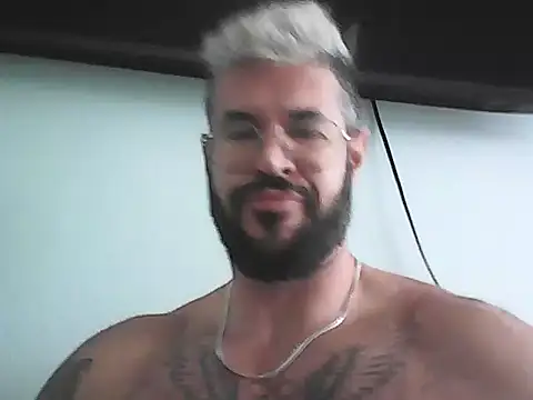 Snapshot of mrbighairychest chatting on 06-24-26, 03:33 mrbighairychest online show from 06-24-26, 03:33