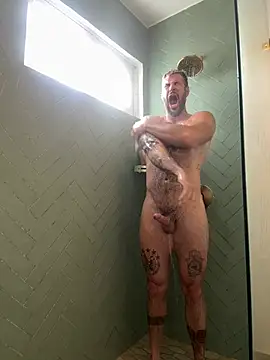 Snapshot of mrbighairychest chatting on 06-27-26, 02:55 mrbighairychest online show from 06-27-26, 02:55
