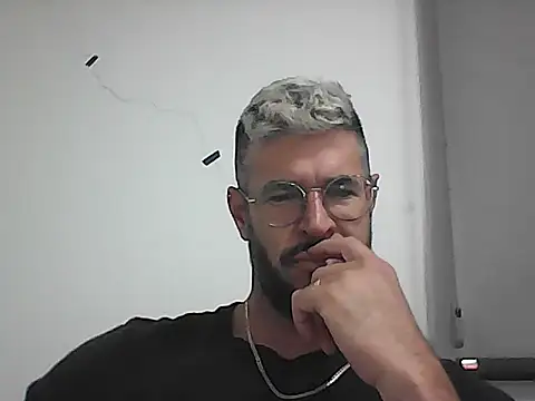 Snapshot of mrbighairychest chatting on 06-30-26, 05:58 mrbighairychest online show from 06-30-26, 05:58