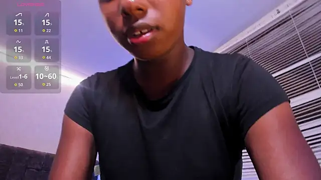 teylor foxx  online show from 06-28-26, 01:39