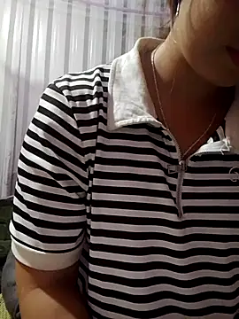 -Hezy- online show from 06-13-26, 04:32