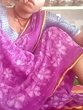 Snapshot of Hotbhabhiriya chatting on 06-13-26, 10:02 Hotbhabhiriya online show from 06-13-26, 10:02
