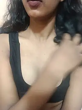 Snapshot of kavita_45 chatting on 07-31-26, 12:48 kavita 45 online show from 07-31-26, 12:48