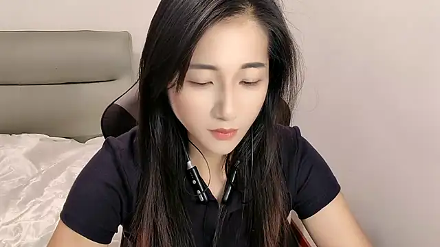 Snapshot of Qianqian-666 chatting on 06-23-26, 12:25 Qianqian-666 online show from 06-23-26, 12:25