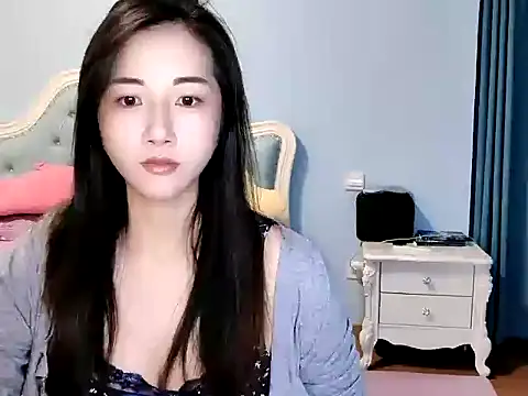 Snapshot of Qianqian-666 chatting on 07-17-26, 11:17 Qianqian-666 online show from 07-17-26, 11:17