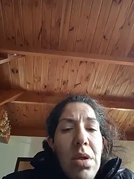 Nuevaordenjoana online show from 06-18-26, 02:10