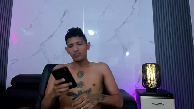 Kleyn black online show from 06-18-26, 10:19