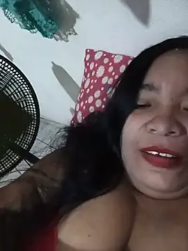 Snapshot of Ariais502026 chatting on 06-19-26, 05:56 Ariais502026 online show from 06-19-26, 05:56