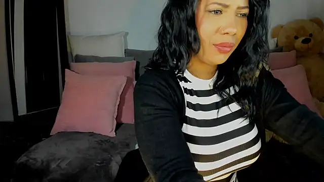 NicolePasqualott online show from 02-05-25, 09:07