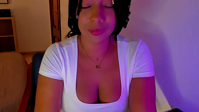 NicolePasqualott online show from 09-26-25, 09:30